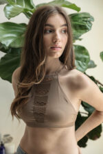 Cutout High Neck Halter - Imagen 4